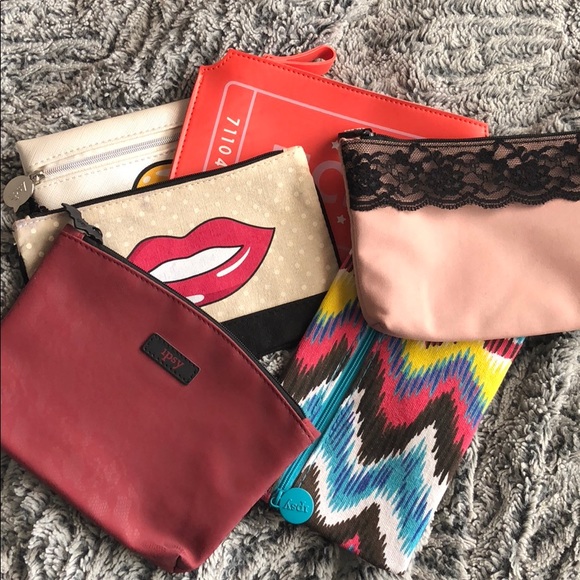 Makeup Bag BUNDLE - Picture 2 of 4